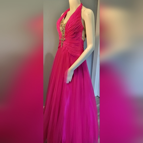 Terani Couture Fushia Halter Gown Dress S10 With Nude Push Up And Garment Bag - Picture 6 of 16